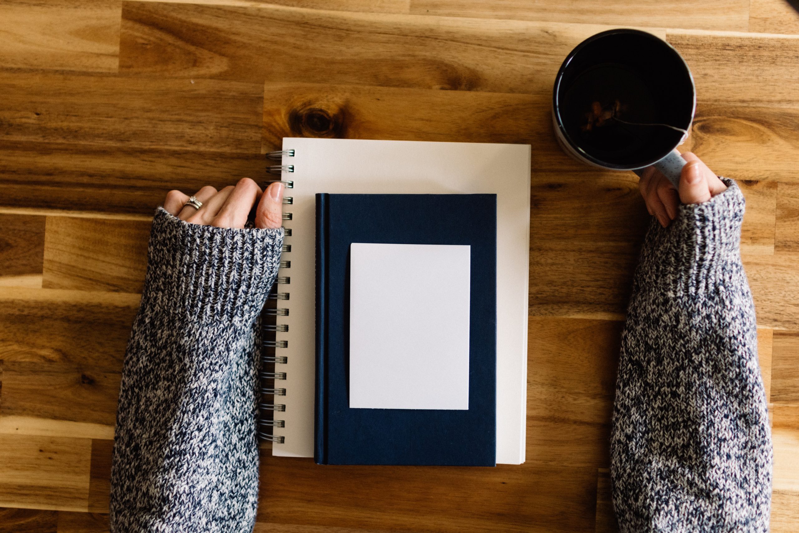 why I stopped blogging, girl with notebooks and coffee